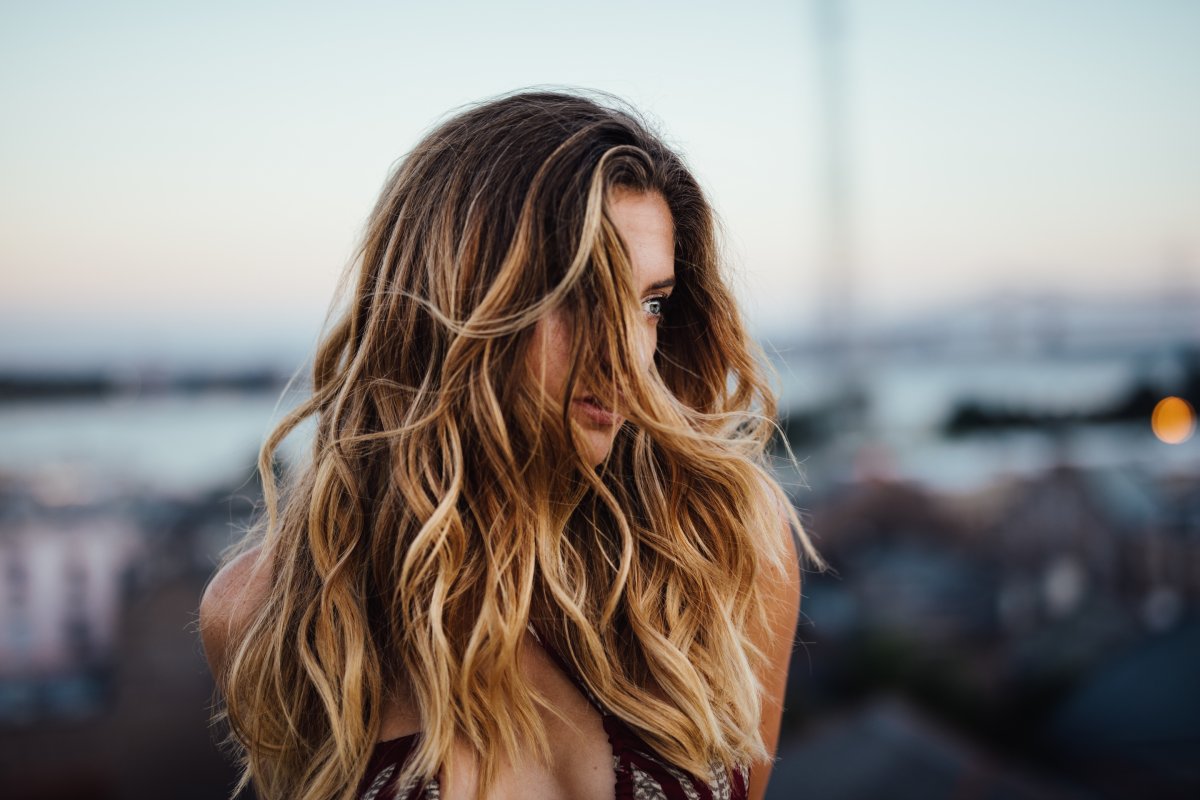 Серф локоны на средние волосы