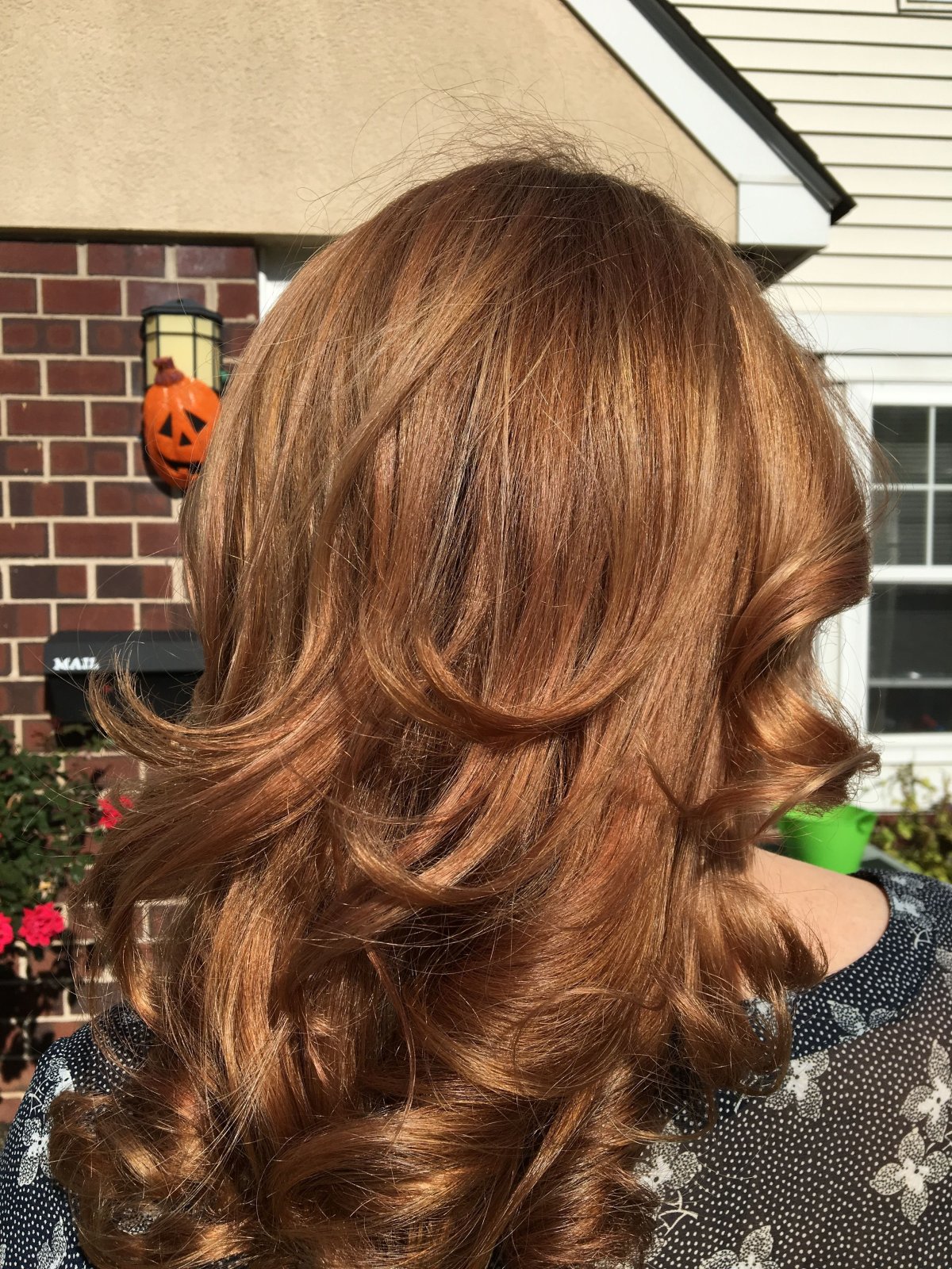 Карамельно коричневый цвет волос