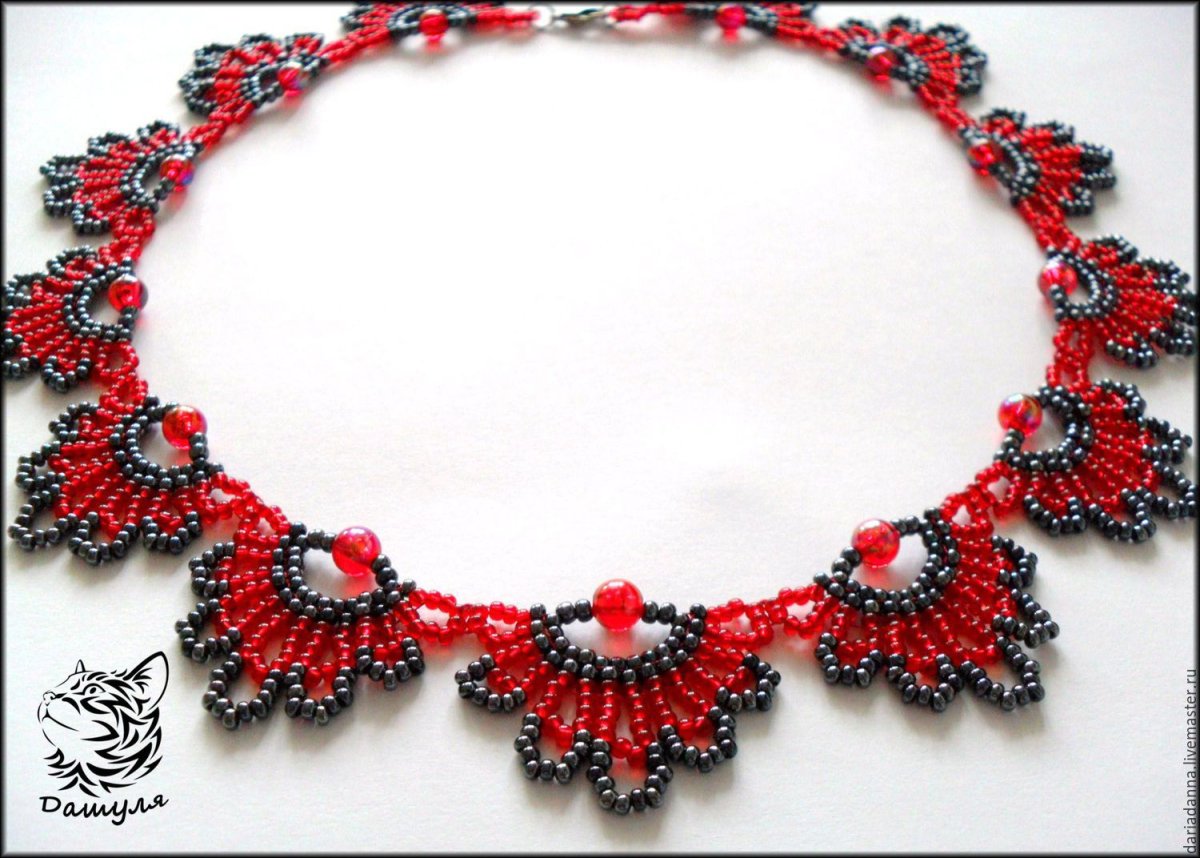 Украшения из бисера