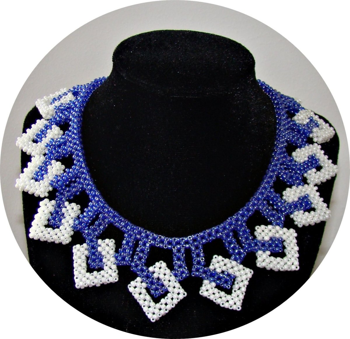 Бисер колье