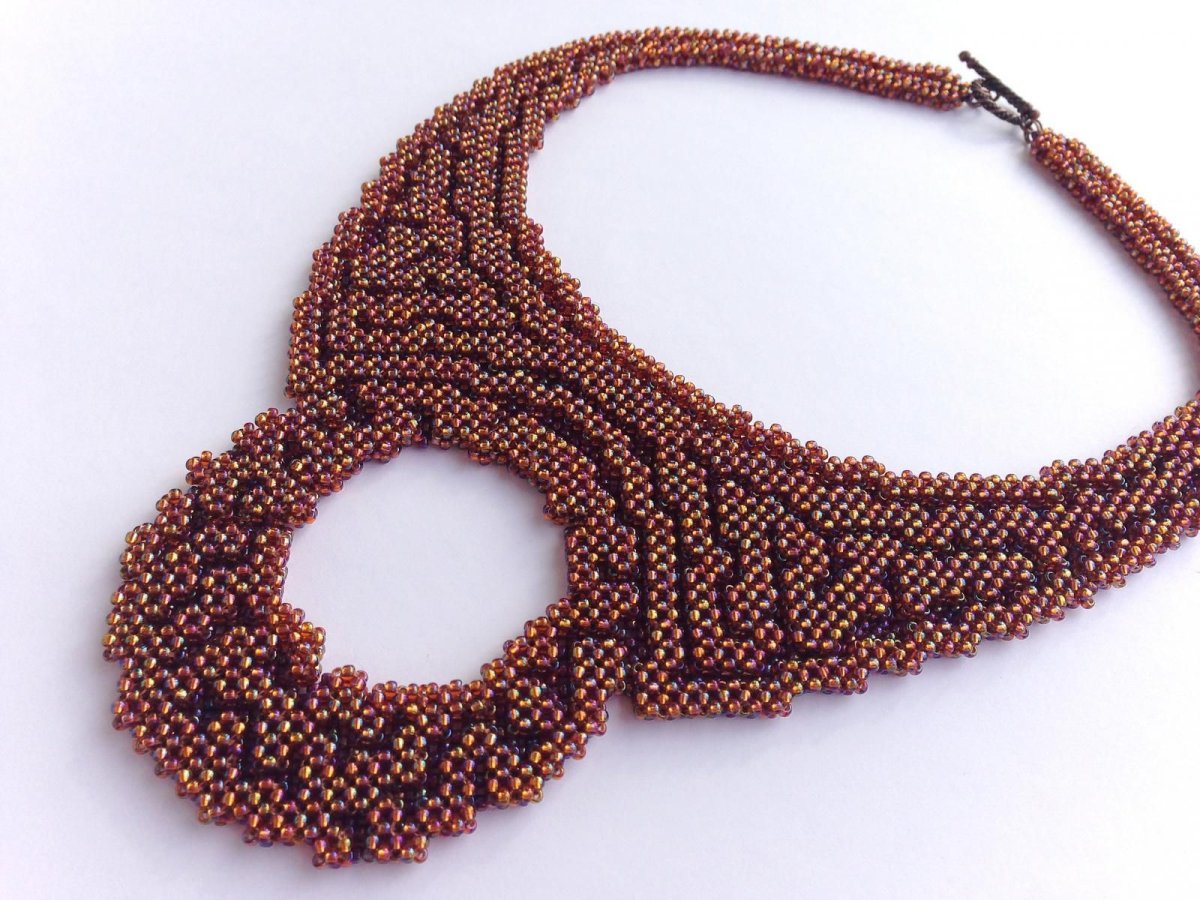 Украшения в технике квадратного жгута