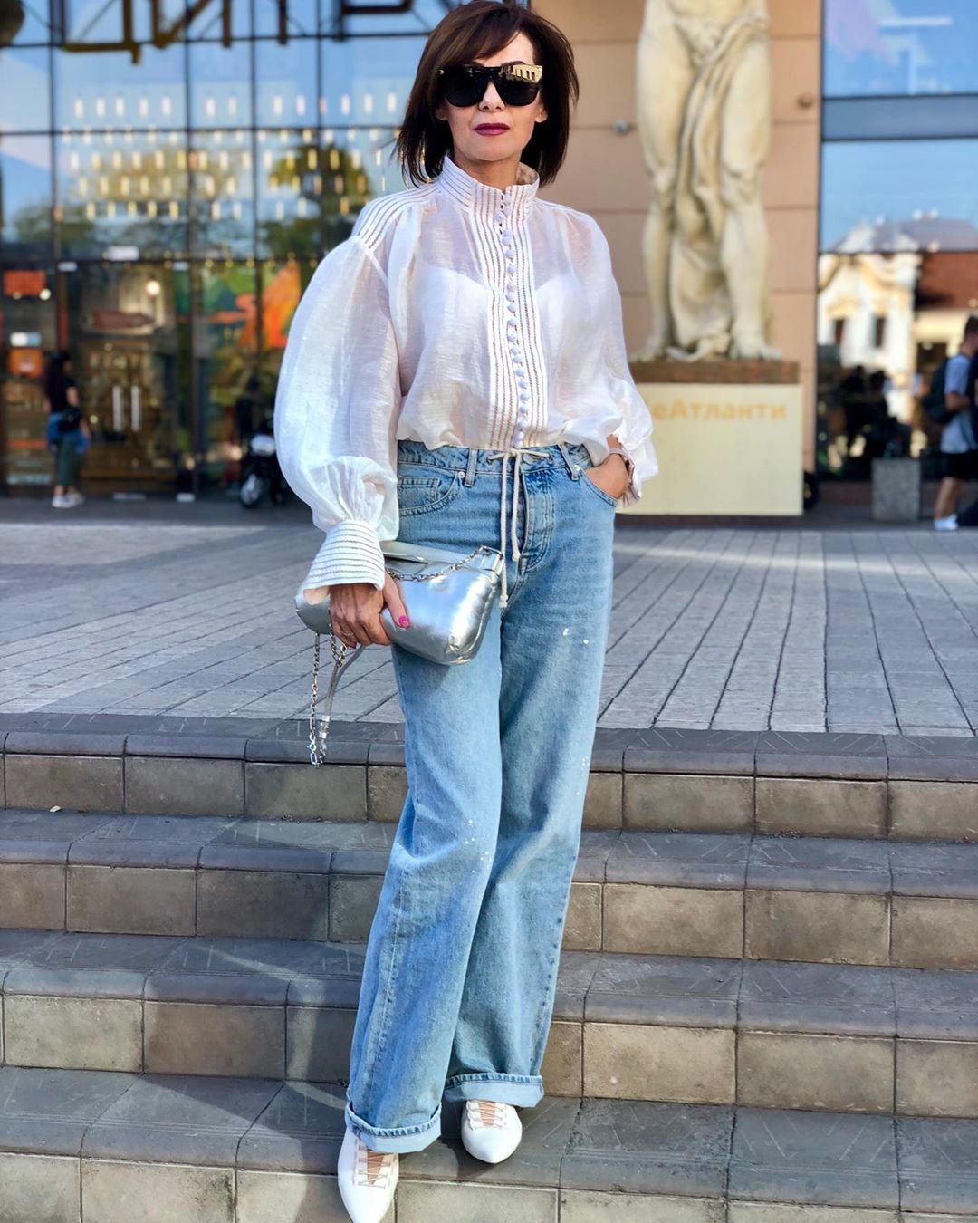 Вечерний образ с джинсами