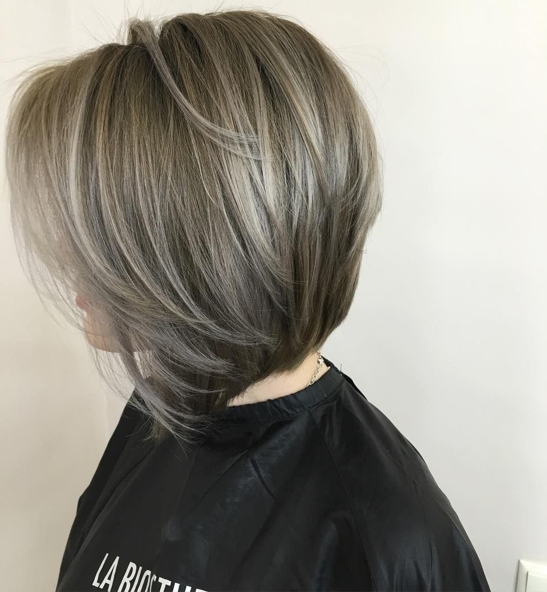 Пепельный балаяж на каре