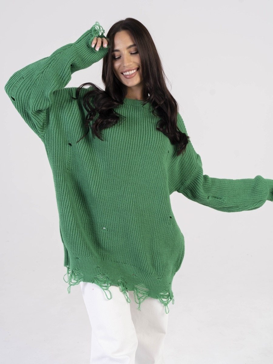 Удлиненный свитер с дырками