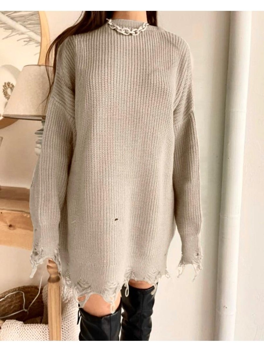 Рваный свитер оверсайз