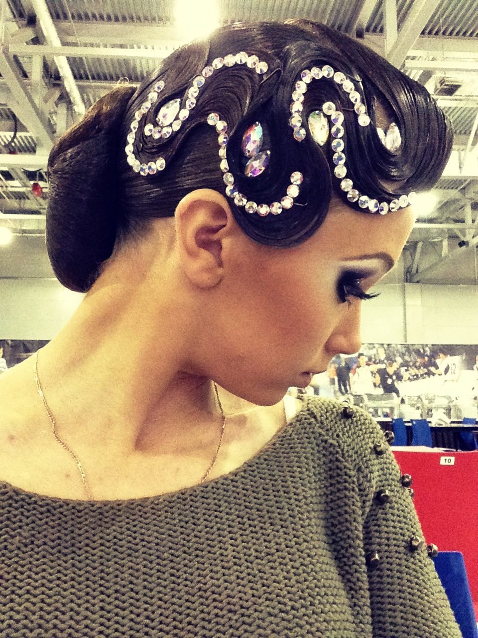 Прическа Ракушка для бальных танцев