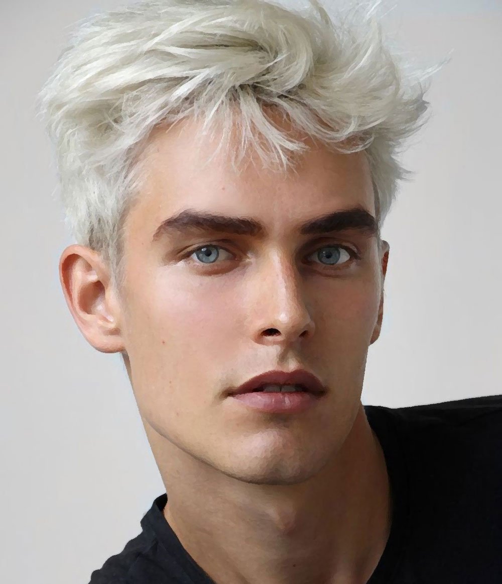 Блондин с черными глазами