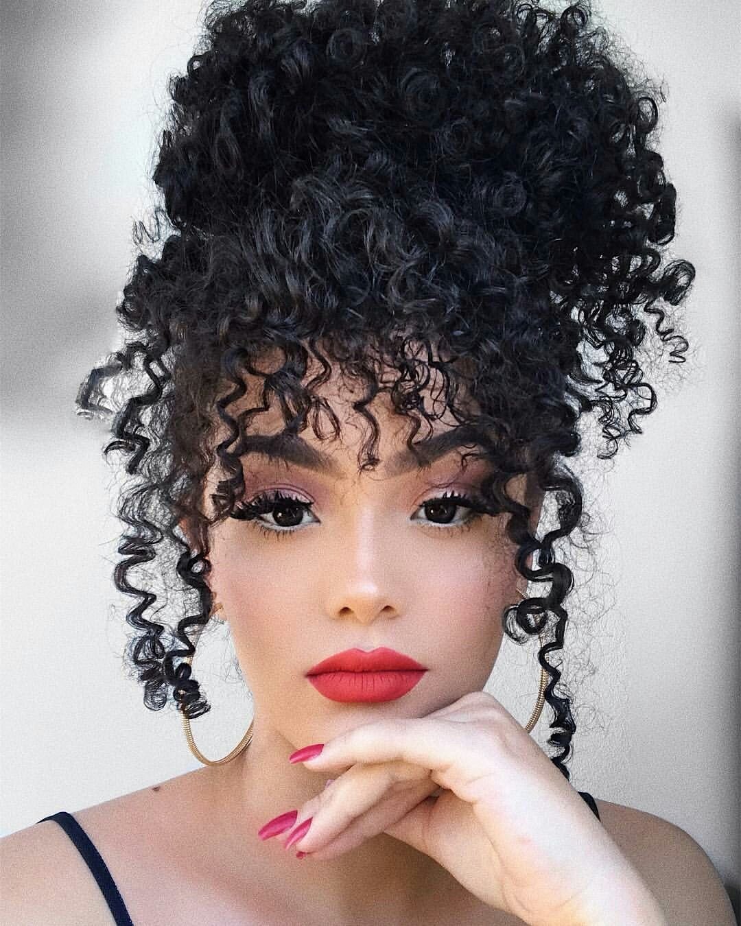 Афро кудри с челкой прямой