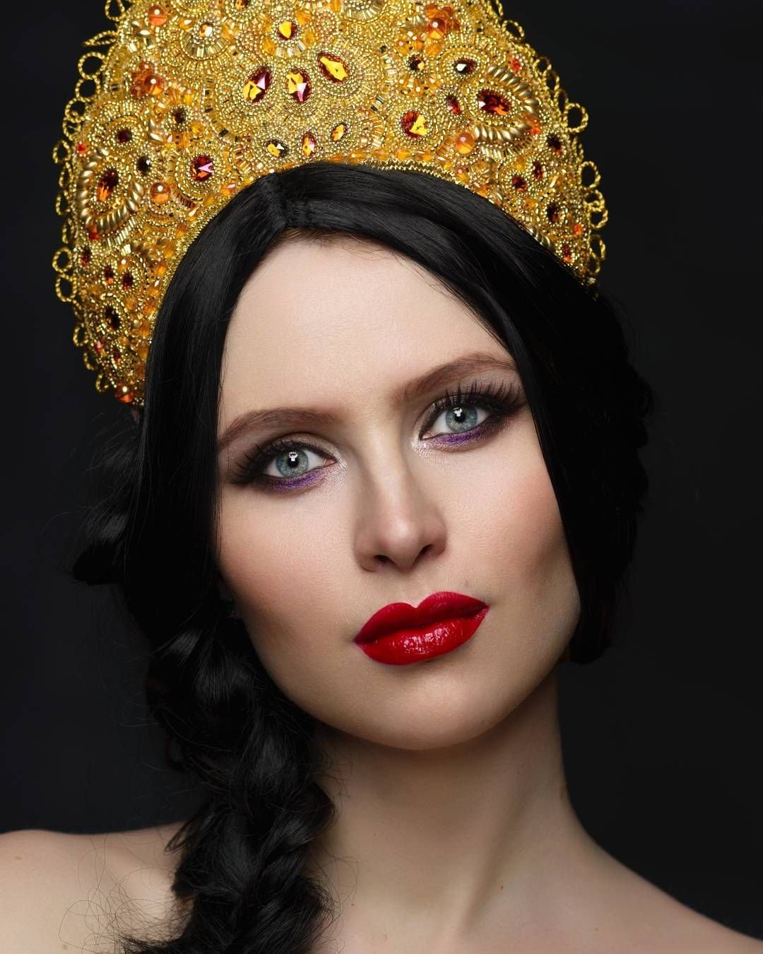 Татьяна Домбровская кокошники