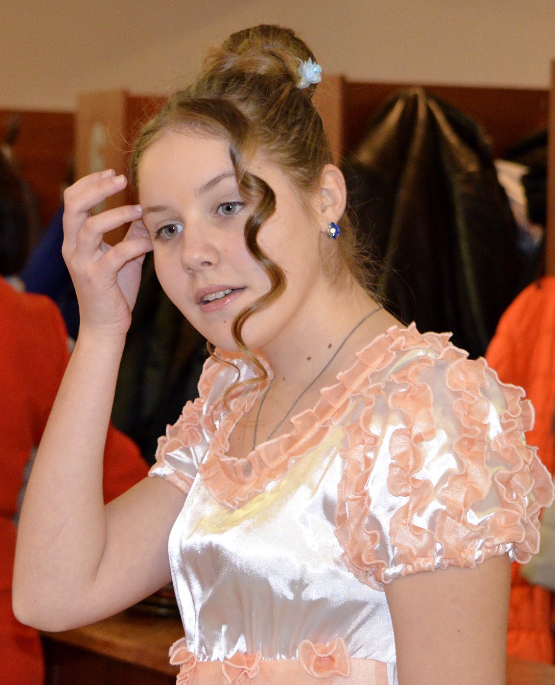 Прическа на Пушкинский бал