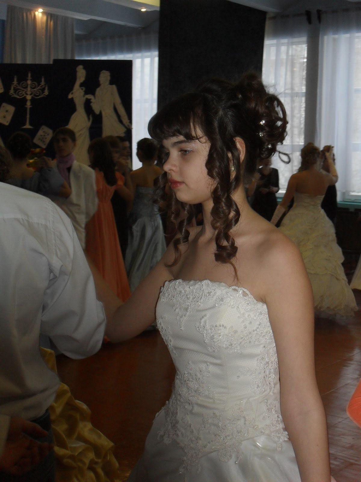 Прическа на Пушкинский бал