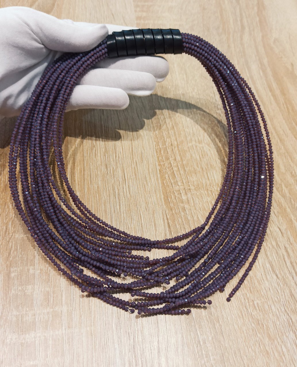 Ожерелье лапы из Венецианского бисера