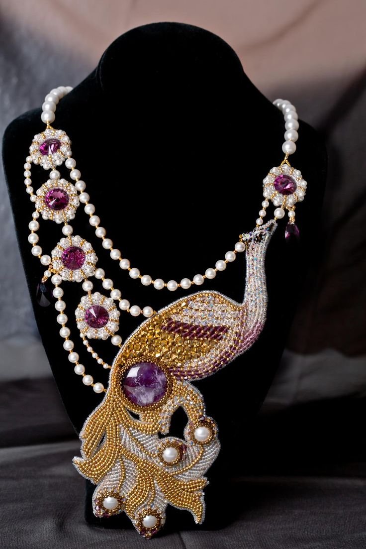 Украшения из бисера