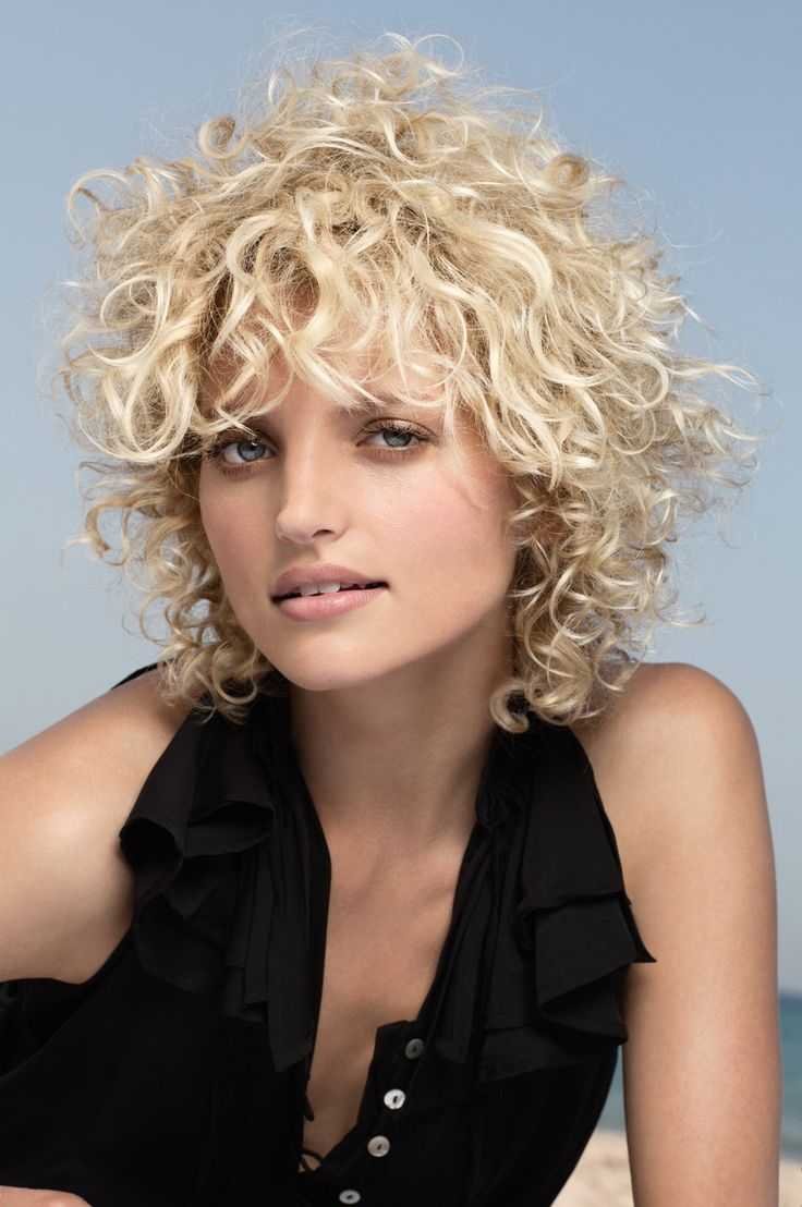 Мокрая завивка на короткие волосы