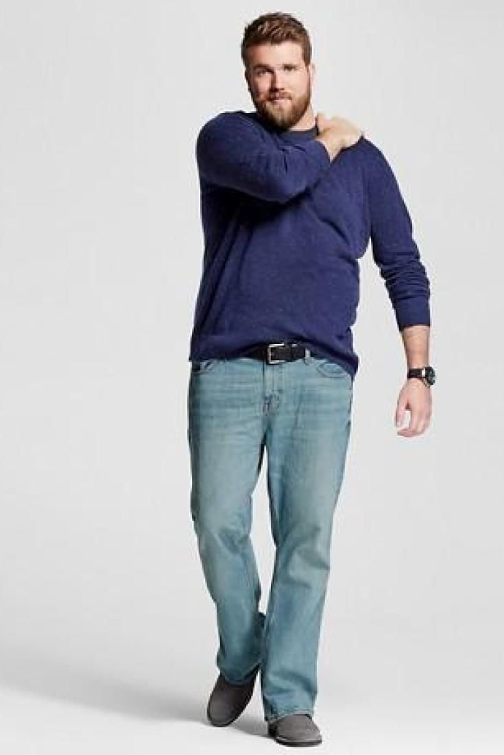 Высокий полный мужчина