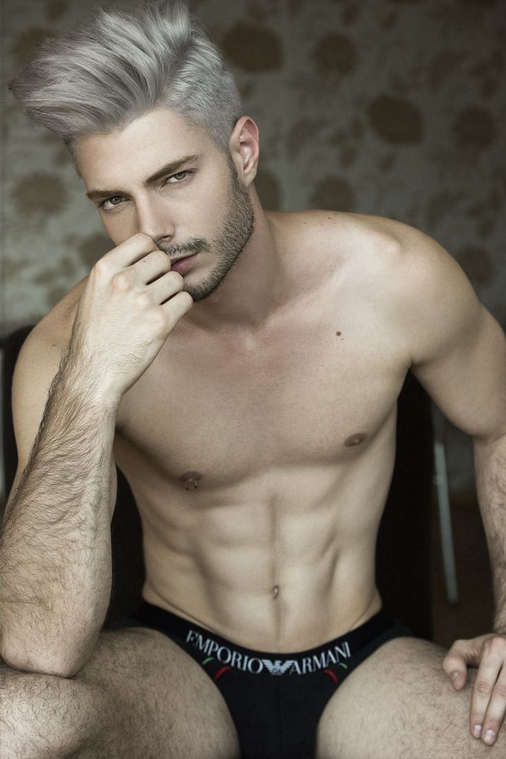 Серебряные волосы у мужчин