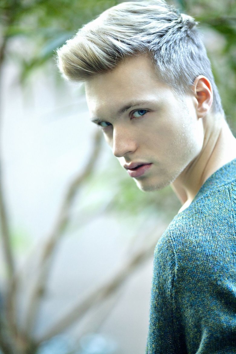 Мужские прически блондин