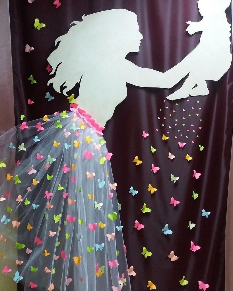 Украшение сцены на день матери