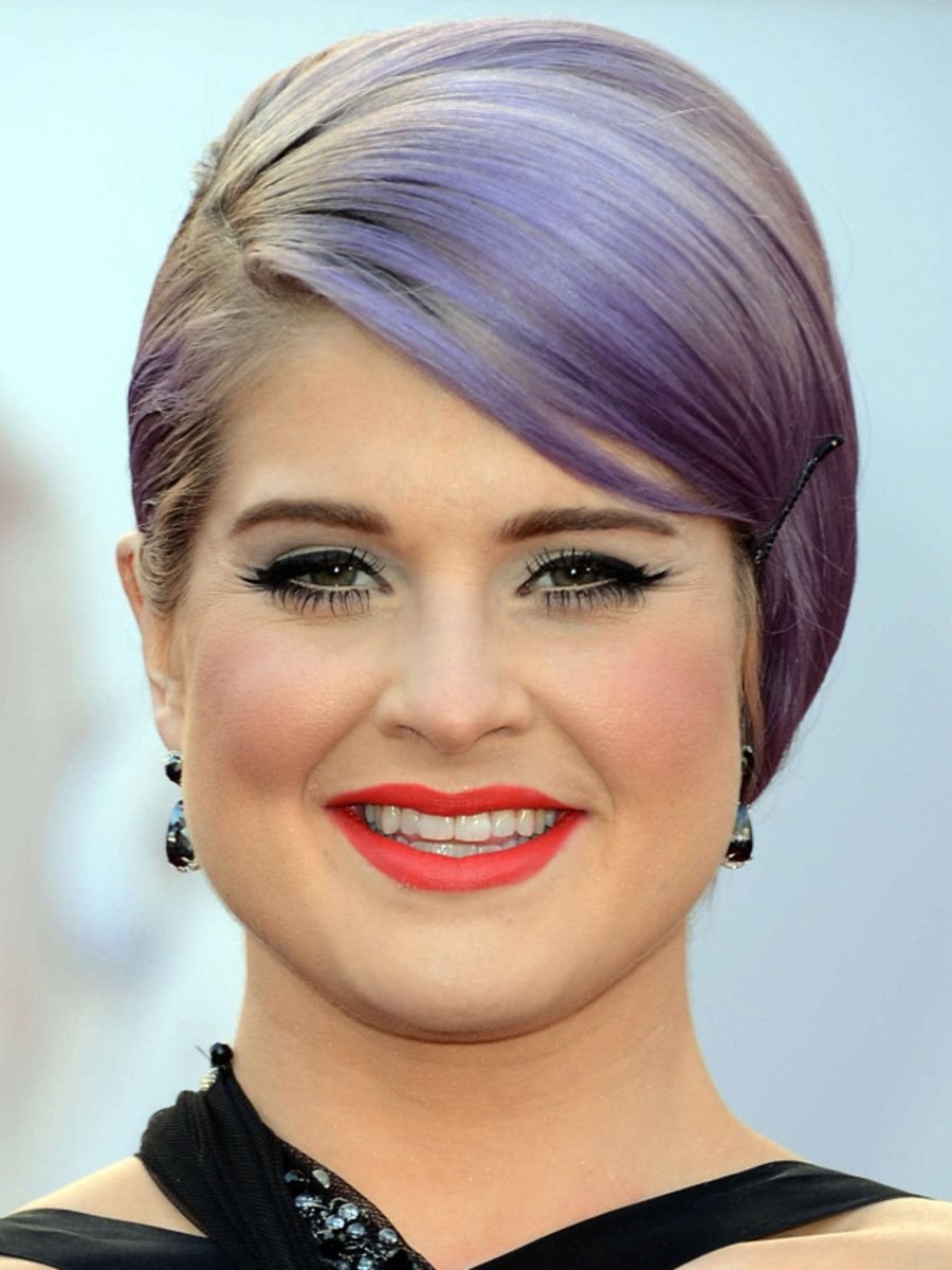 Келли Осборн стрижки