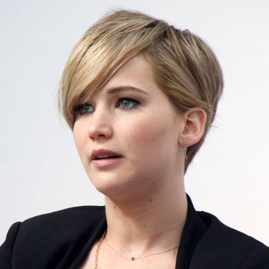 Дженнифер Лоуренс короткая стрижкк