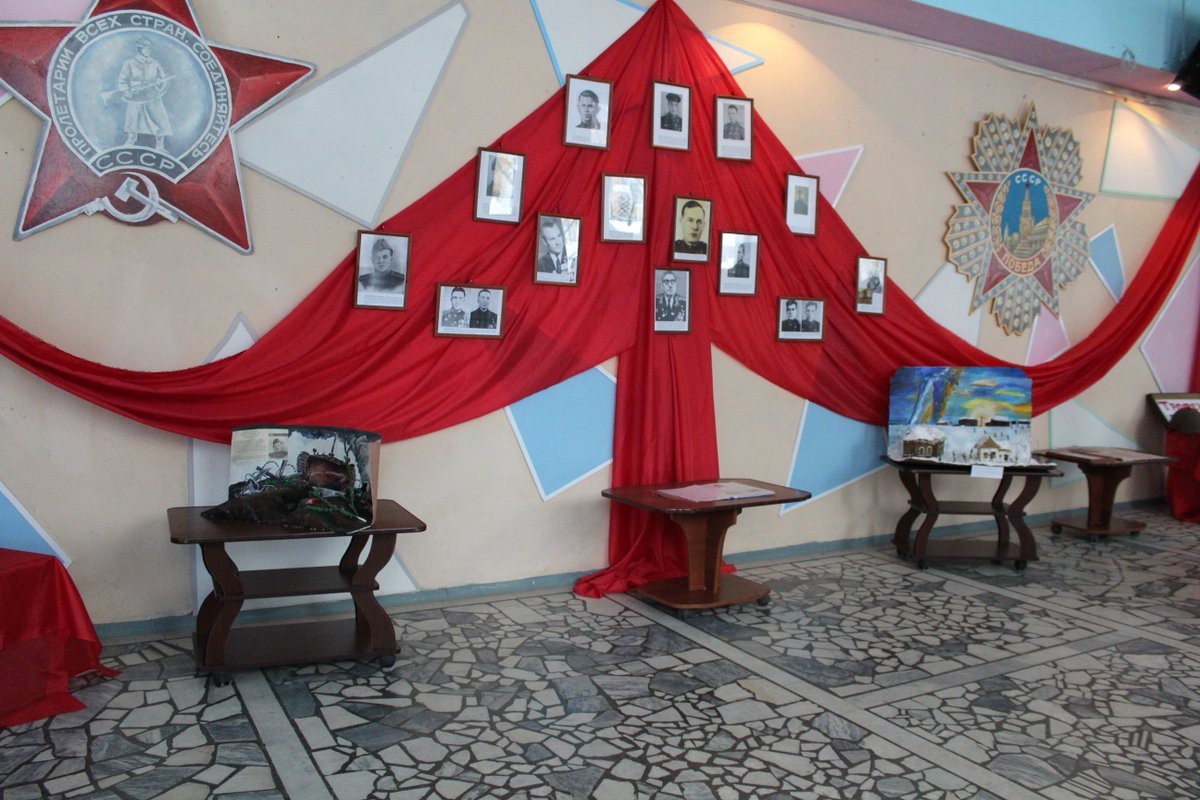 Украшение стен в доме культуры