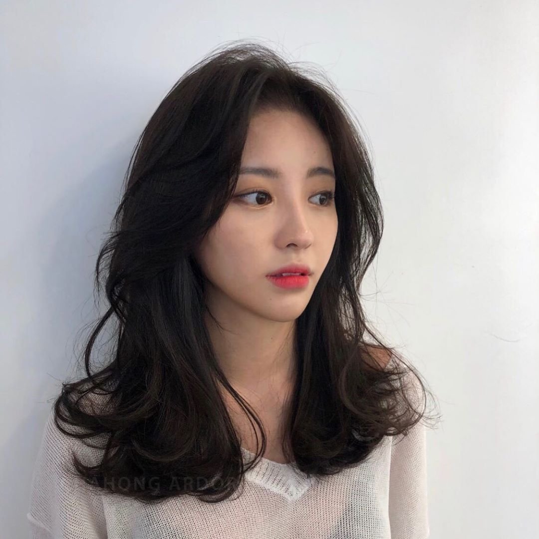 Корейские стрижки на средние волосы