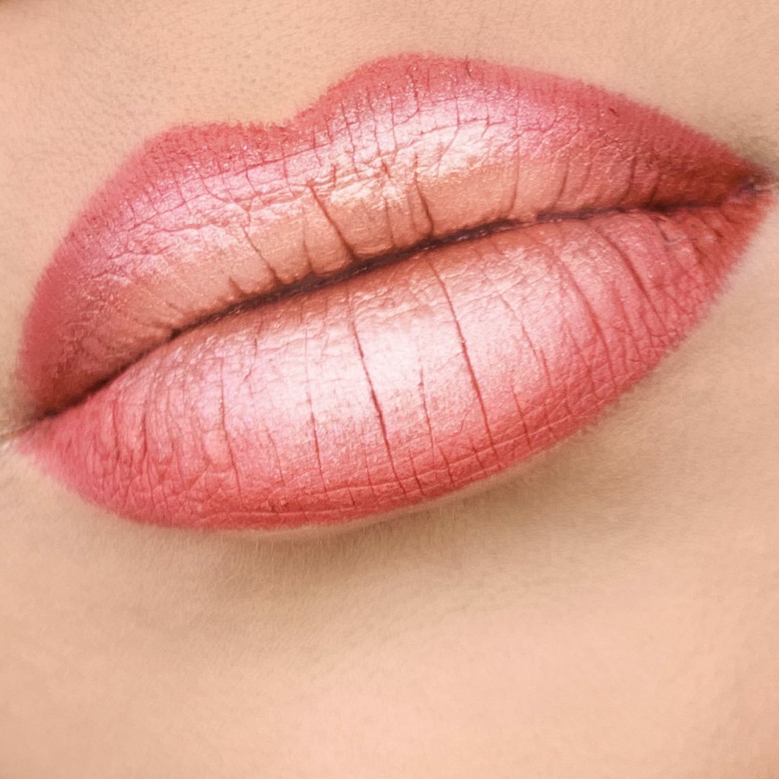 Татуаж губ омбре