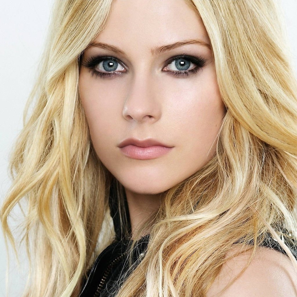 Певицы со светлыми волосами