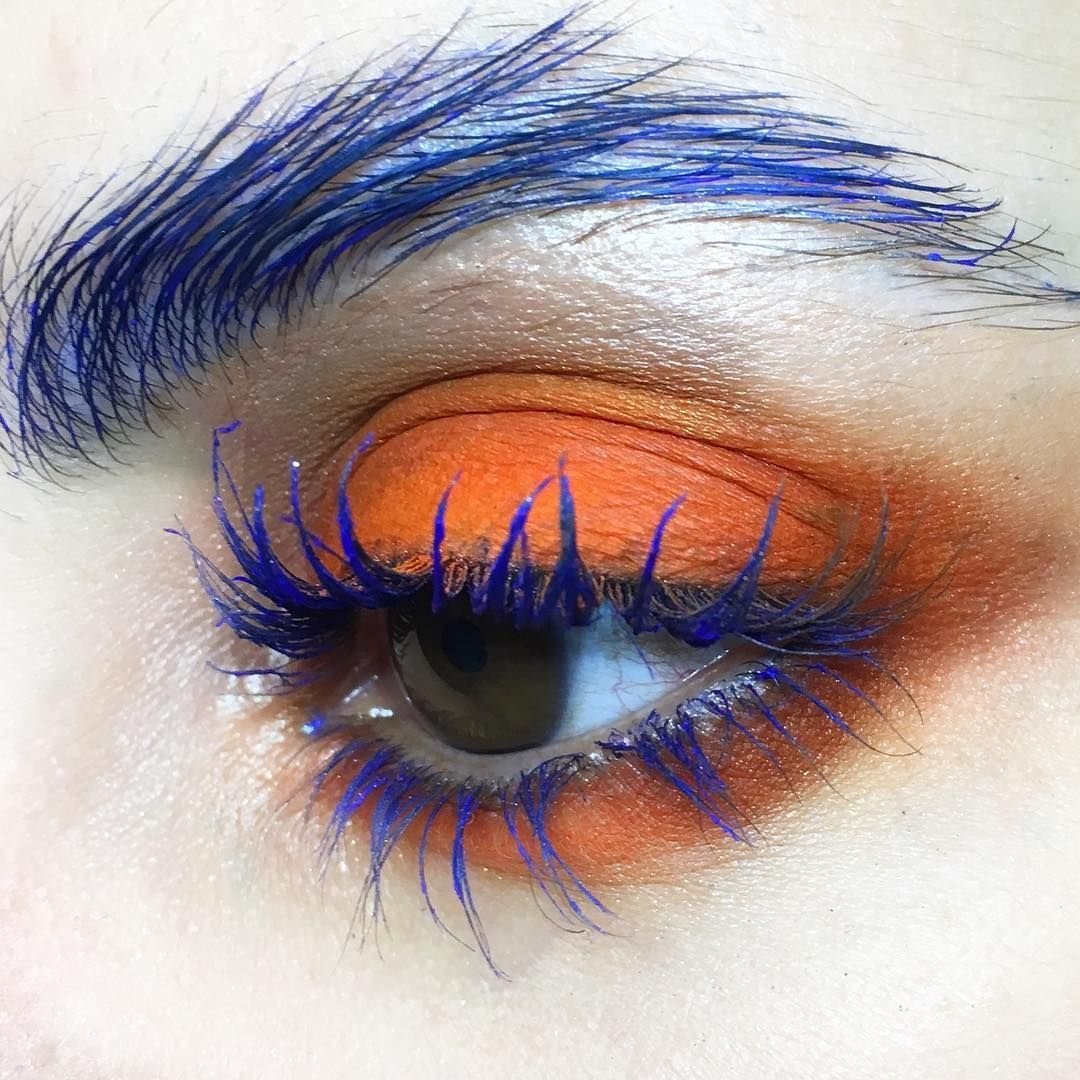 Ресницы синие