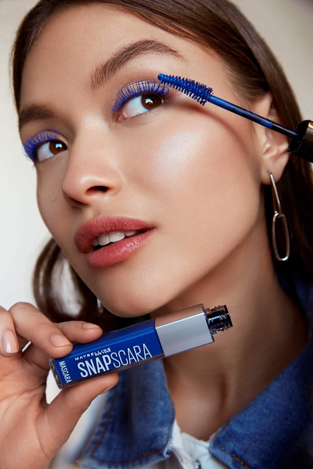 Тушь мейбелин синяя