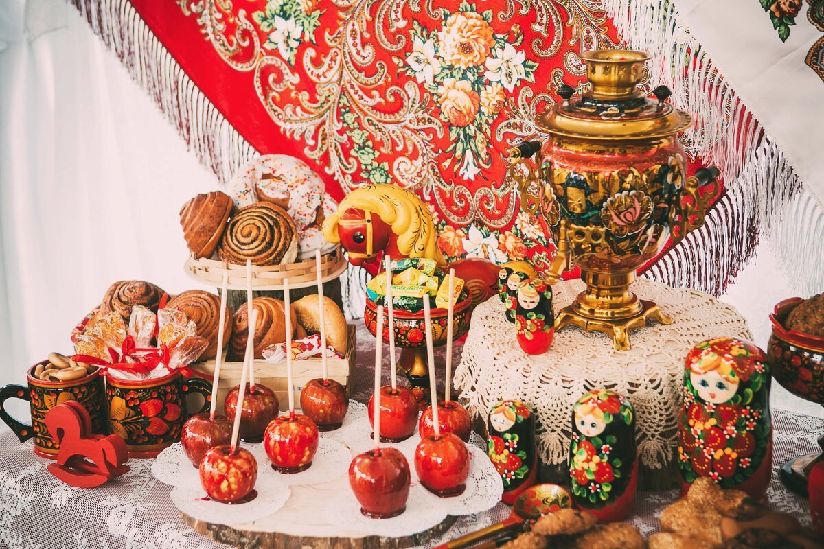 Кэнди бар в русском народном стиле