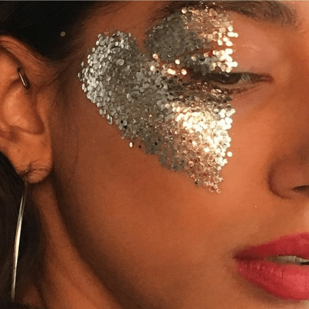 Лицо с блестками