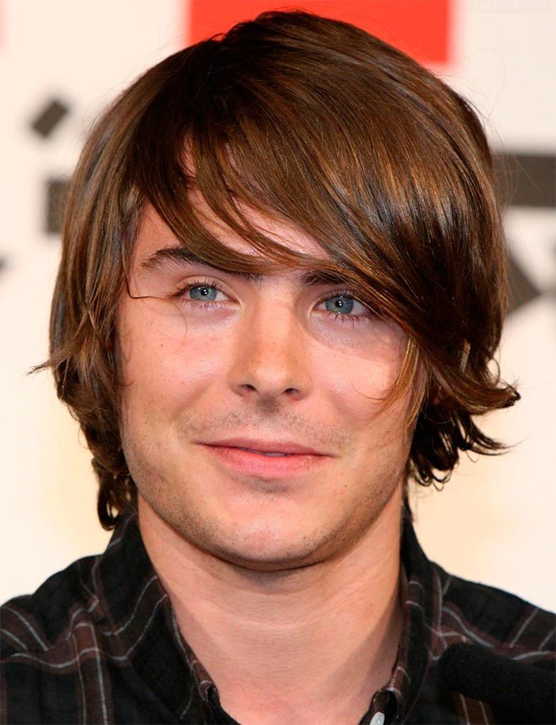 Зак Эфрон с челкой