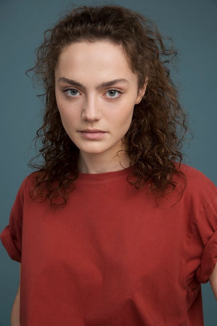 Ангелина Поплавская