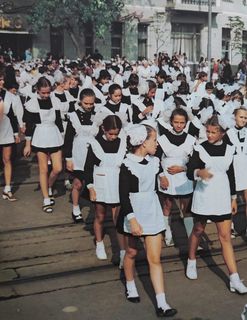 Красивые советские школьницы