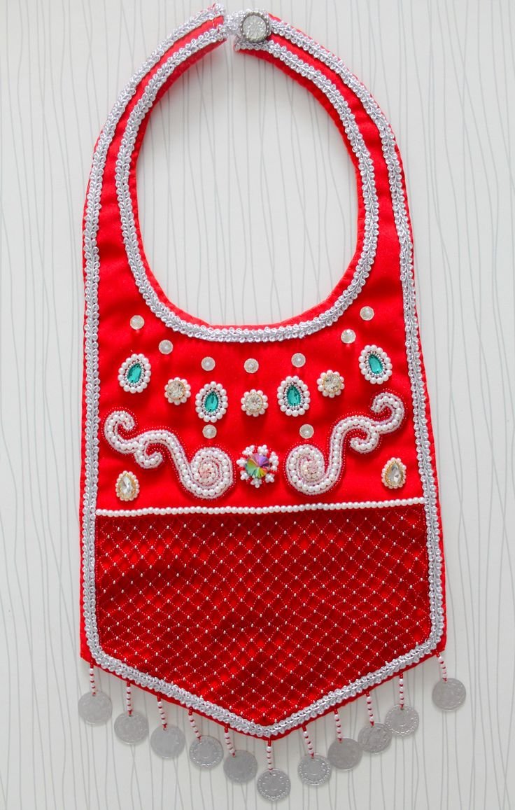 Брелок из фетра в этническом стиле нагрудник