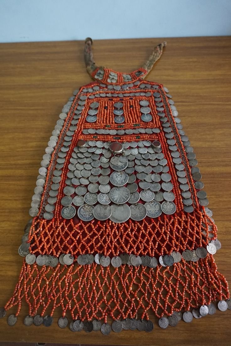 Башкирский национальный нагрудник хакал