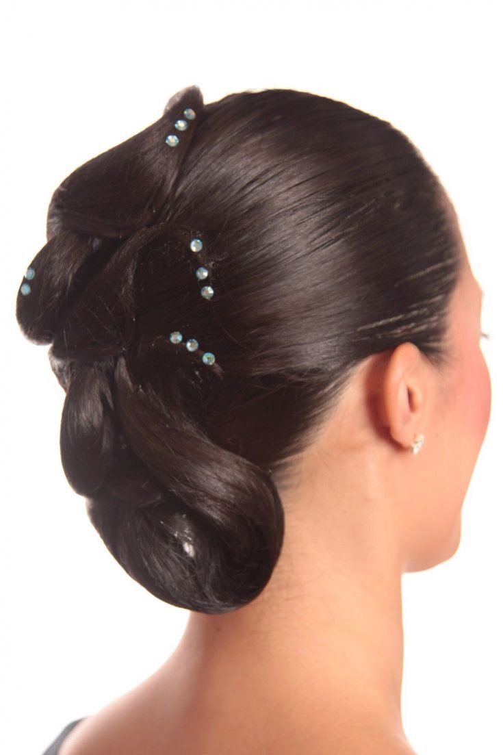 Причёски для бальных танцев для девочек