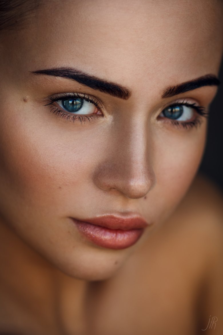 Красивые брови