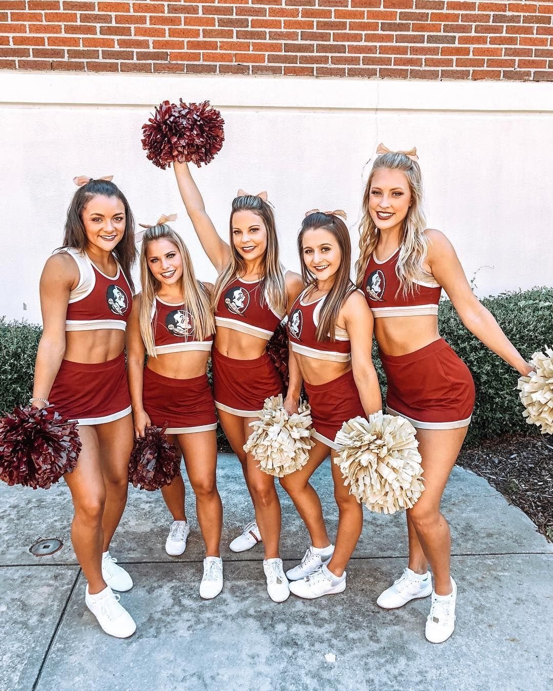 Брук Батлер черлидерша