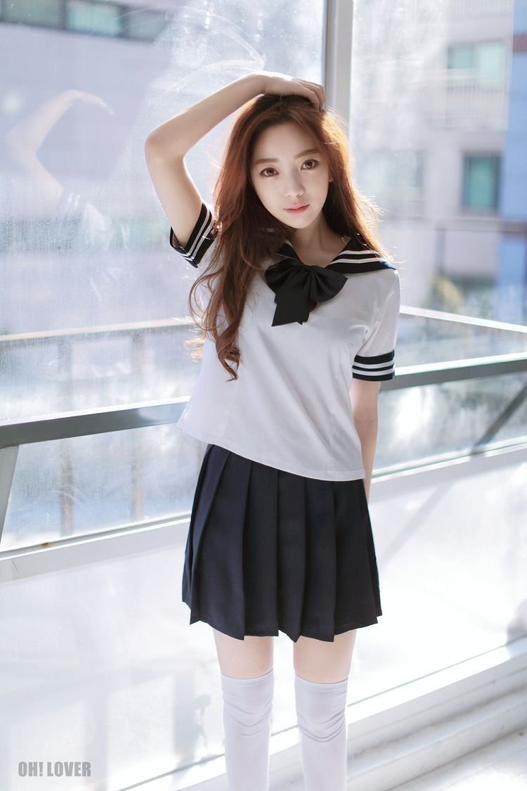 Кореянки в форме