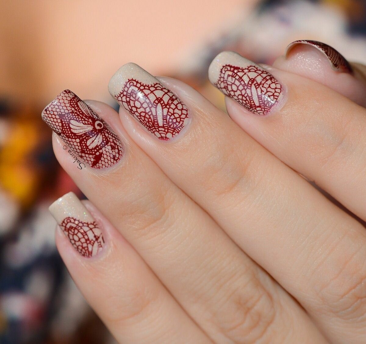 Ногти с узором кружева