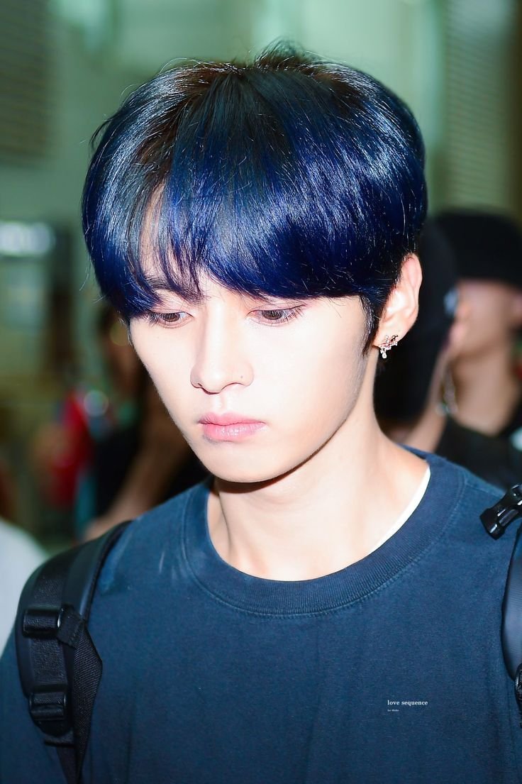 Джисон с синими волосами Stray Kids