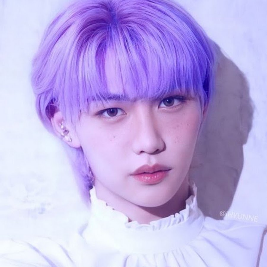 Стрей кидс с фиолетовыми волосами