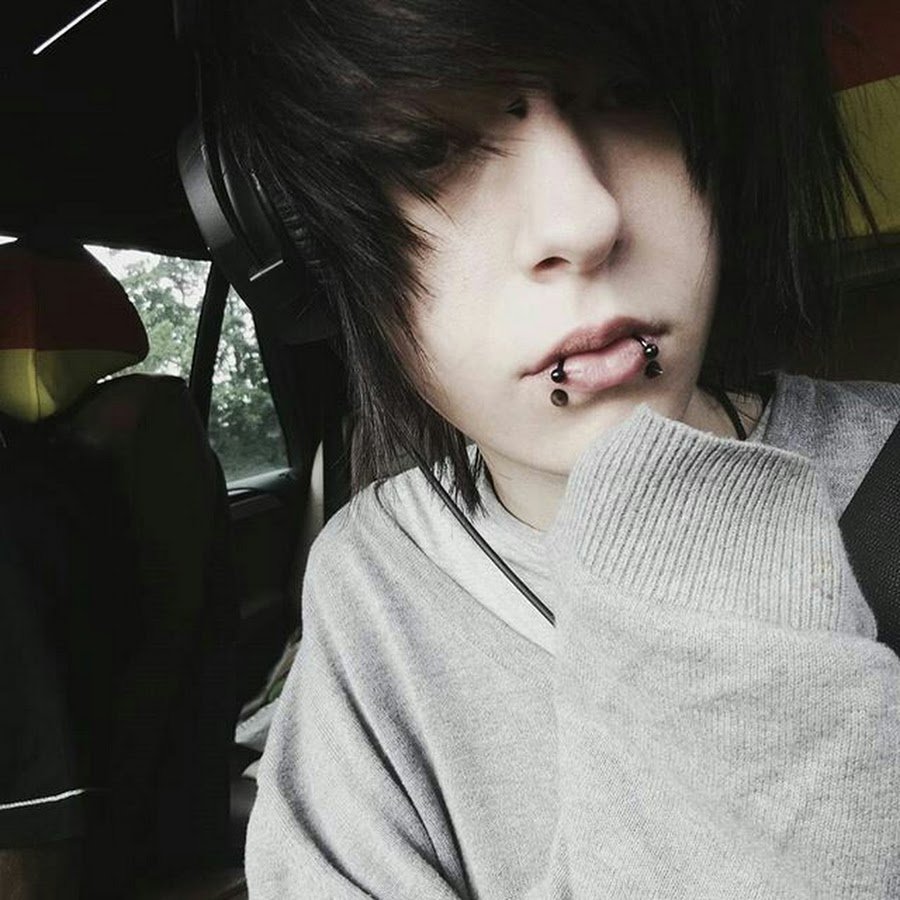 Эмо бой кореец