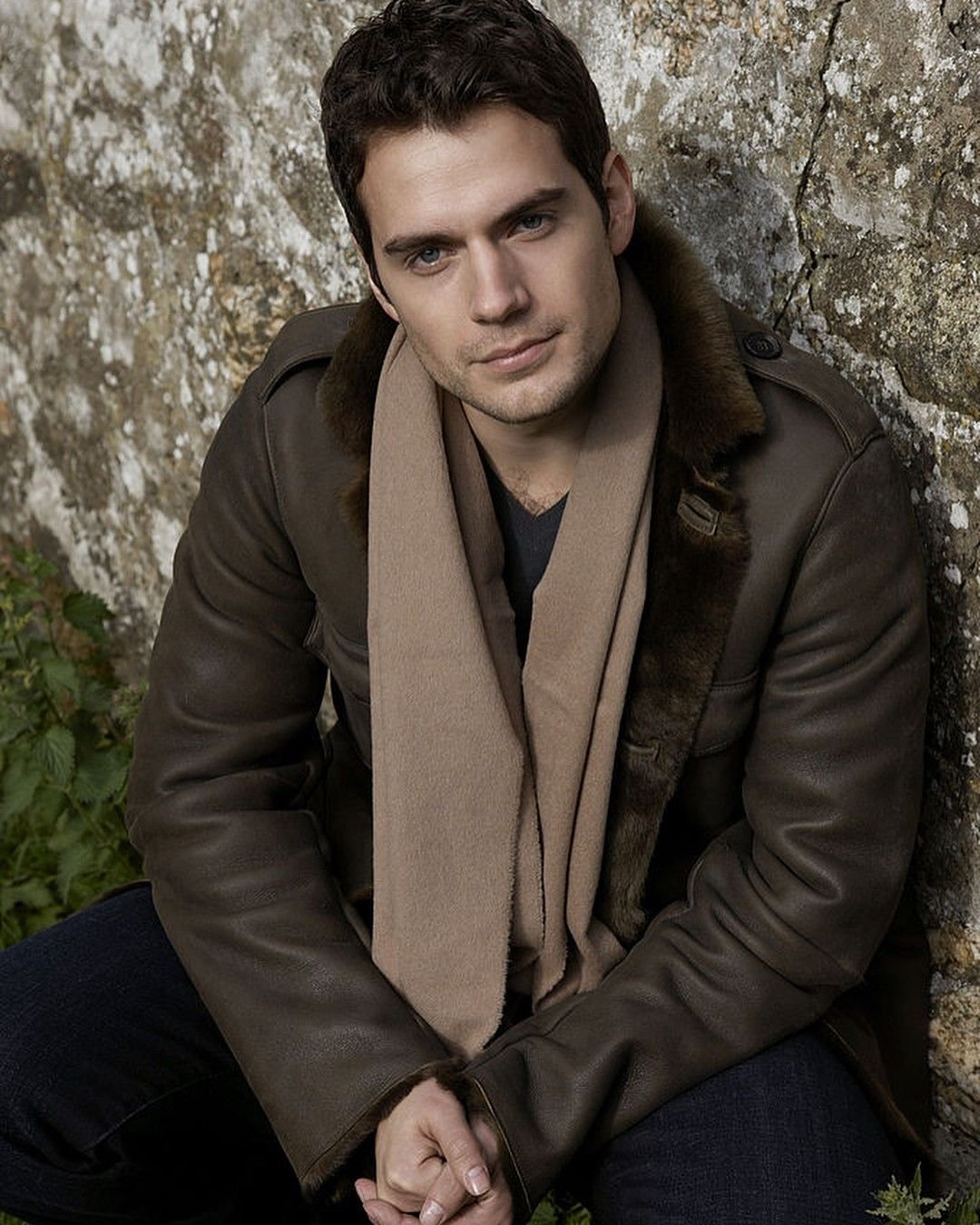 Генри Кавилл брюнет