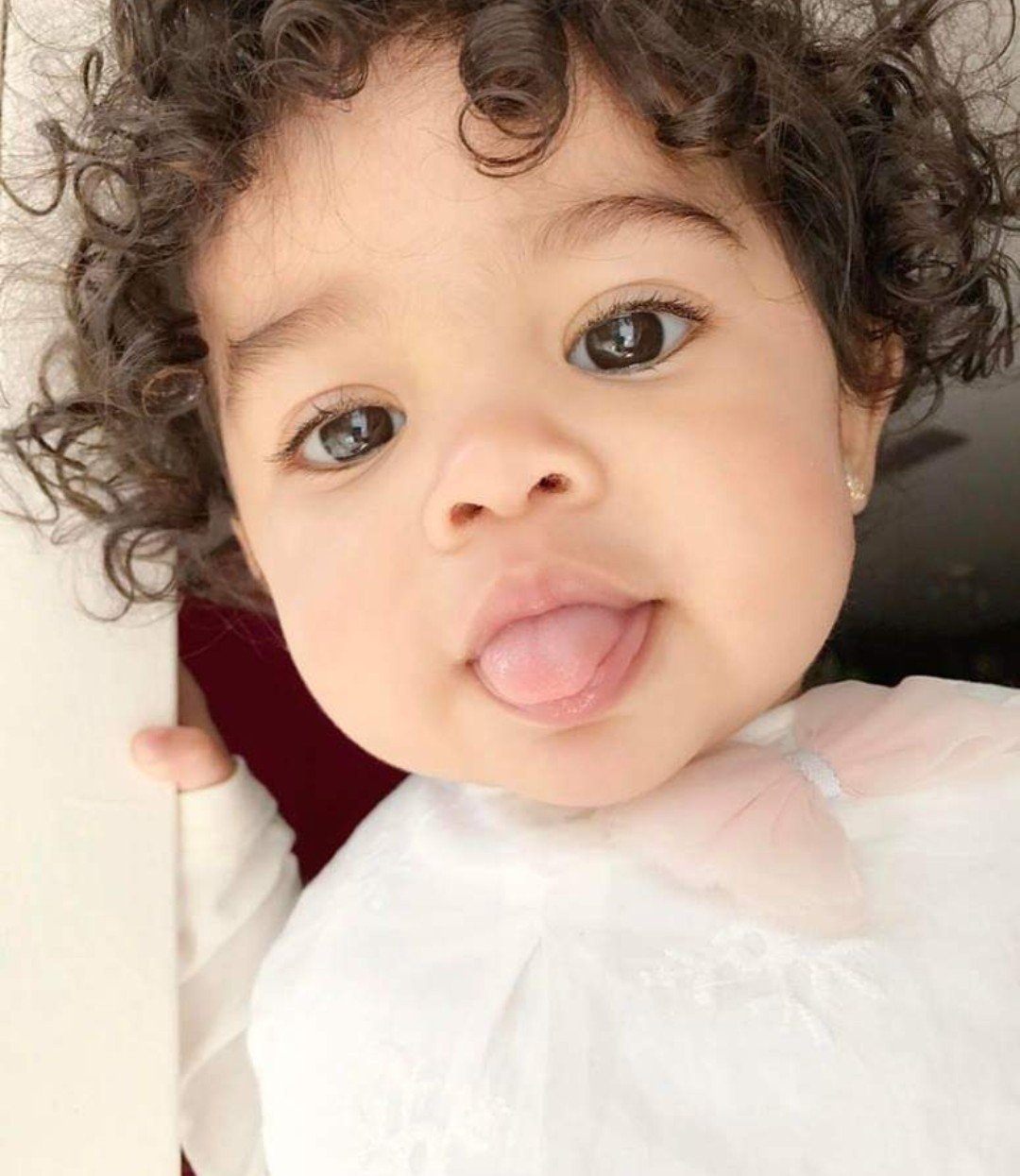 Красивые кудрявые дети