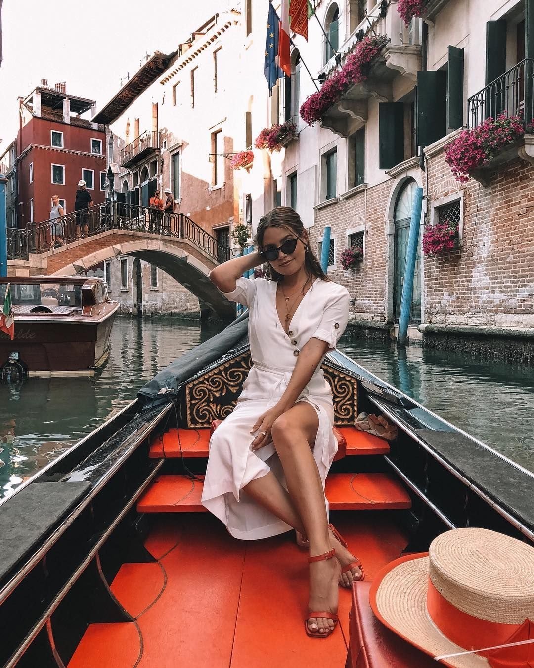 Красивые девушки в Венеции