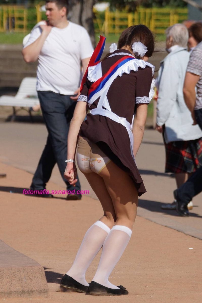 Выпускницы без юбок