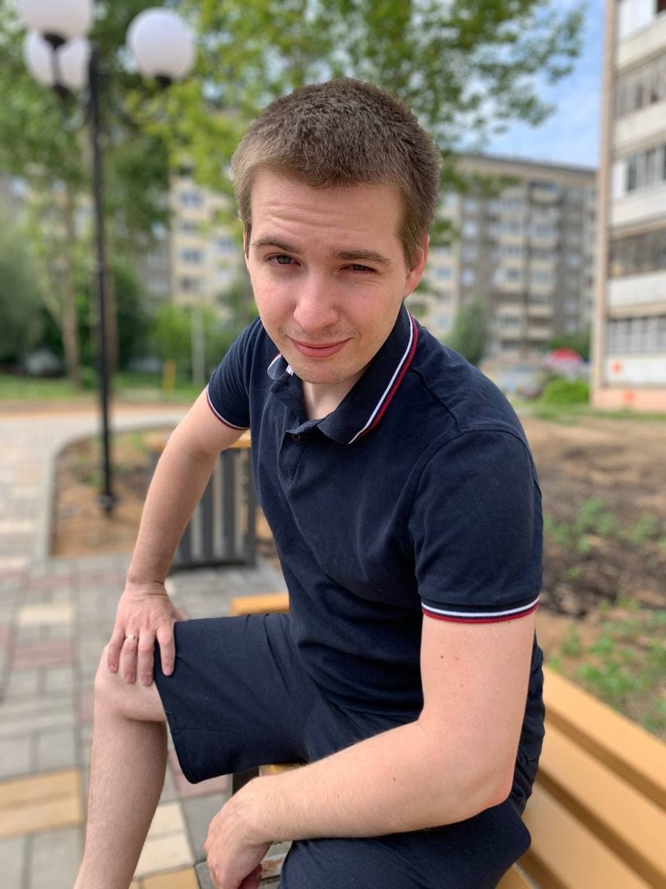 Фото с парнем в школе